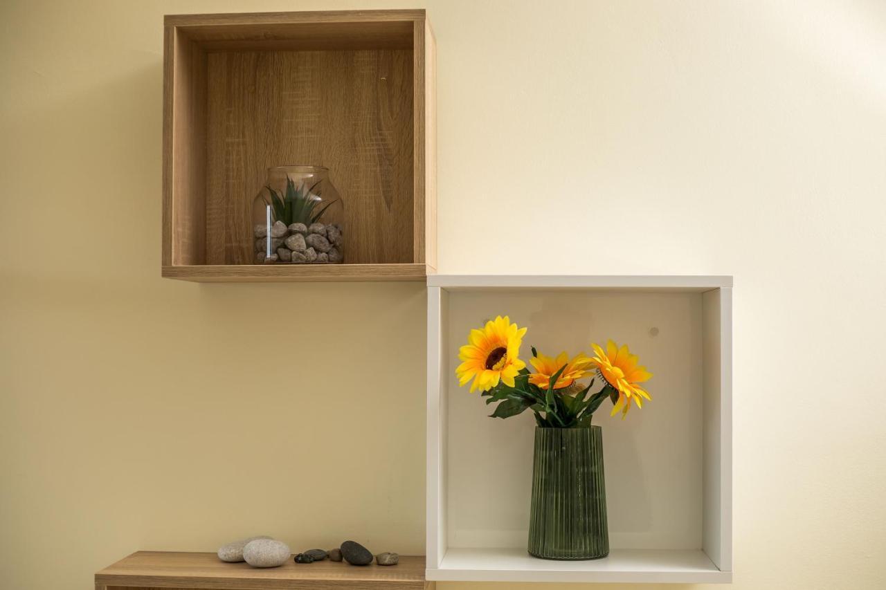 Eden Sunflower - Luxurious Apartment With Sea View Rhodes City Luaran gambar